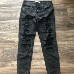 Distressed boyfriend jeans